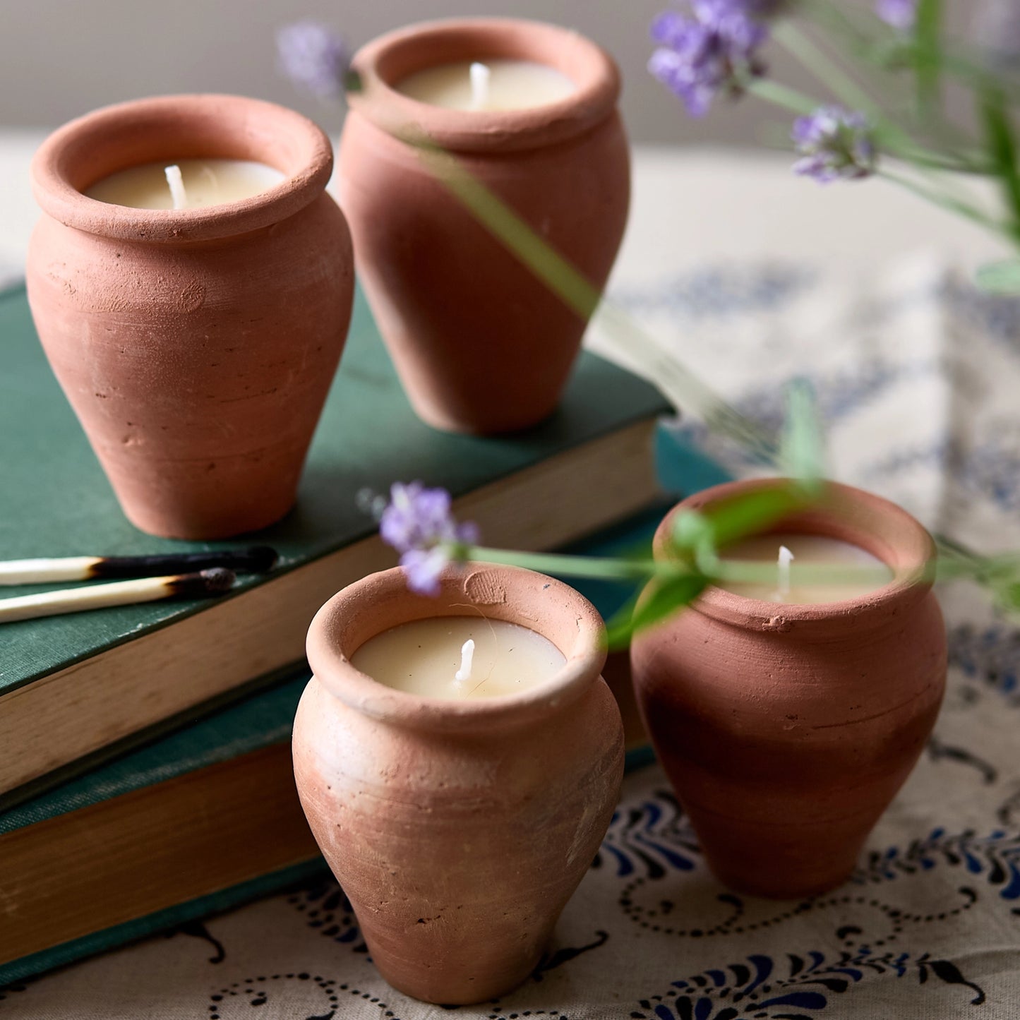 Vaoia Candles